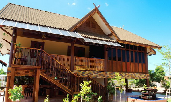 ����Ѻ��ҹ�ç�����ͺ�ҹ¡����٧