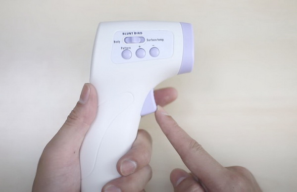 เทอร์โมมิเตอร์ อินฟราเรด วัดไข้โดยไม่ต้องสัมผัสตัว