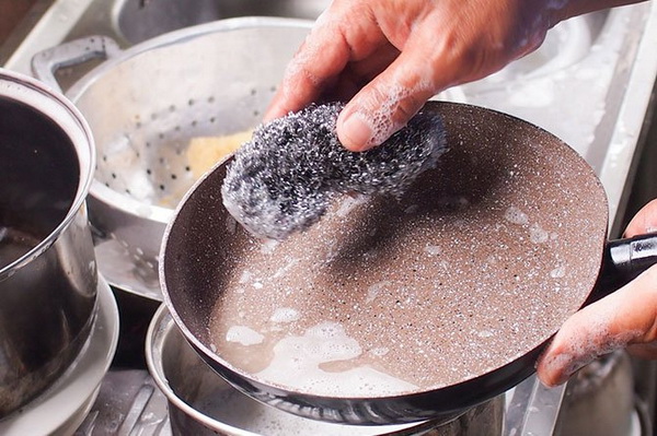 �ԸշӤ������Ҵ ��������ͧ���� Nonstick �����״���ء����ҹ