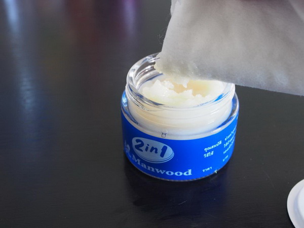 5 วิธีกำจัดราบนหนัง คืนความสะอาดเหมือนใหม่