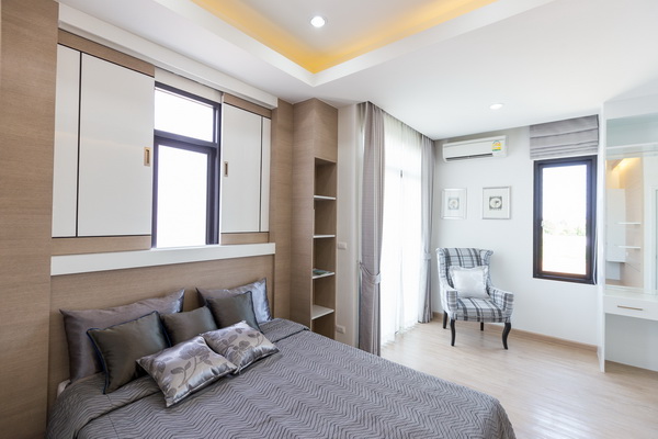 ෤�Ԥ ����¹��ͧ�͹���...���١��ҧ���