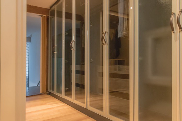 วิธีเลือกตู้เสื้อผ้าบิวท์อิน ให้ตอบโจทย์เข้ากับสไตล์คุณ