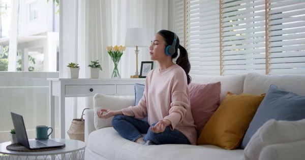 10 �ԸաӨѴ��ѧź�͡�ҡ��ҹ