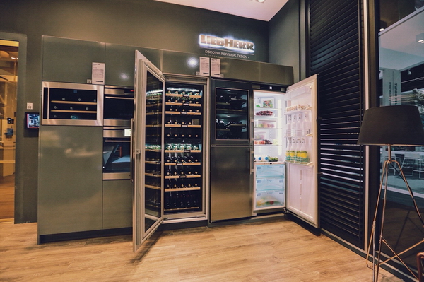 ������ ����ѵ���� IDEA FOR LIVING  �ǤԴ����Ѻ�����дǡʺ���Ѿഷ�ù���䫹�㹧ҹʶһ�ԡ�61