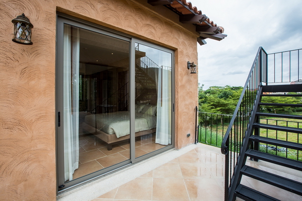 ����¹�ء����ͧ ��������ȹ���Ҿ ���«������ ALUTEC �ҡ ������