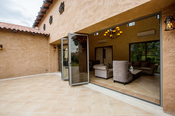 ����¹�ء����ͧ ��������ȹ���Ҿ ���«������ ALUTEC �ҡ ������