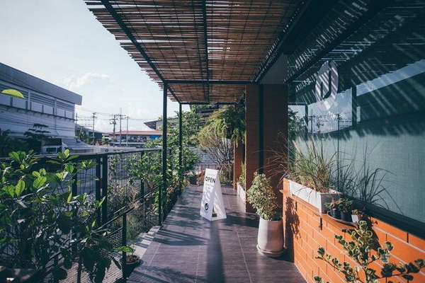 7. ระแนงไม้ไผ่ธรรมชาติ