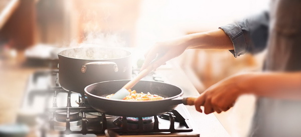 6. ฝึกทำขนม-อาหาร