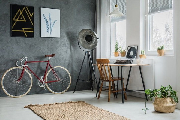 1. พื้นที่ทำงานในบ้านใหญ่ขึ้น