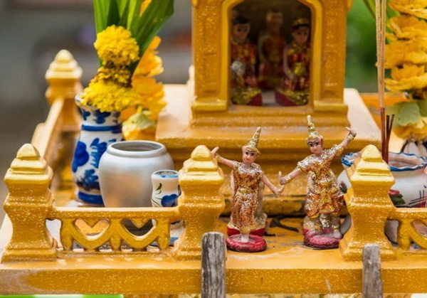 องค์ประกอบของศาลพระภูมิ