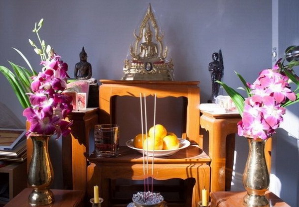 ข้อควรปฏิบัติในการจัดโต๊ะหมู่บูชาพระ