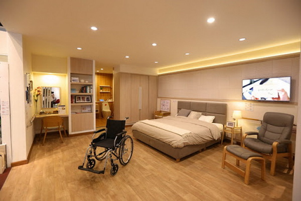 ��Ѻ�ѧ��ѹ��ҹ���ҧ�� ���ͺ⨷���ſ��������٧����?